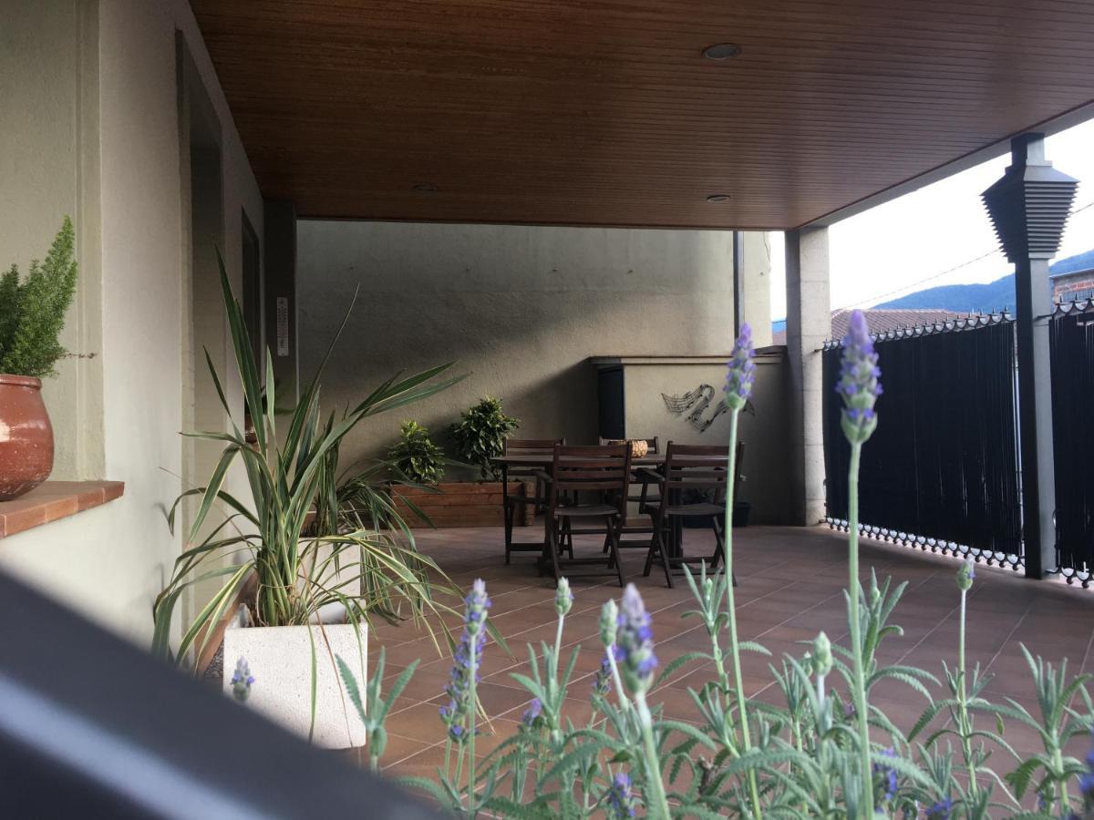 Can Musiquem Amb Piscina Les Planes de Hostoles Bagian luar foto