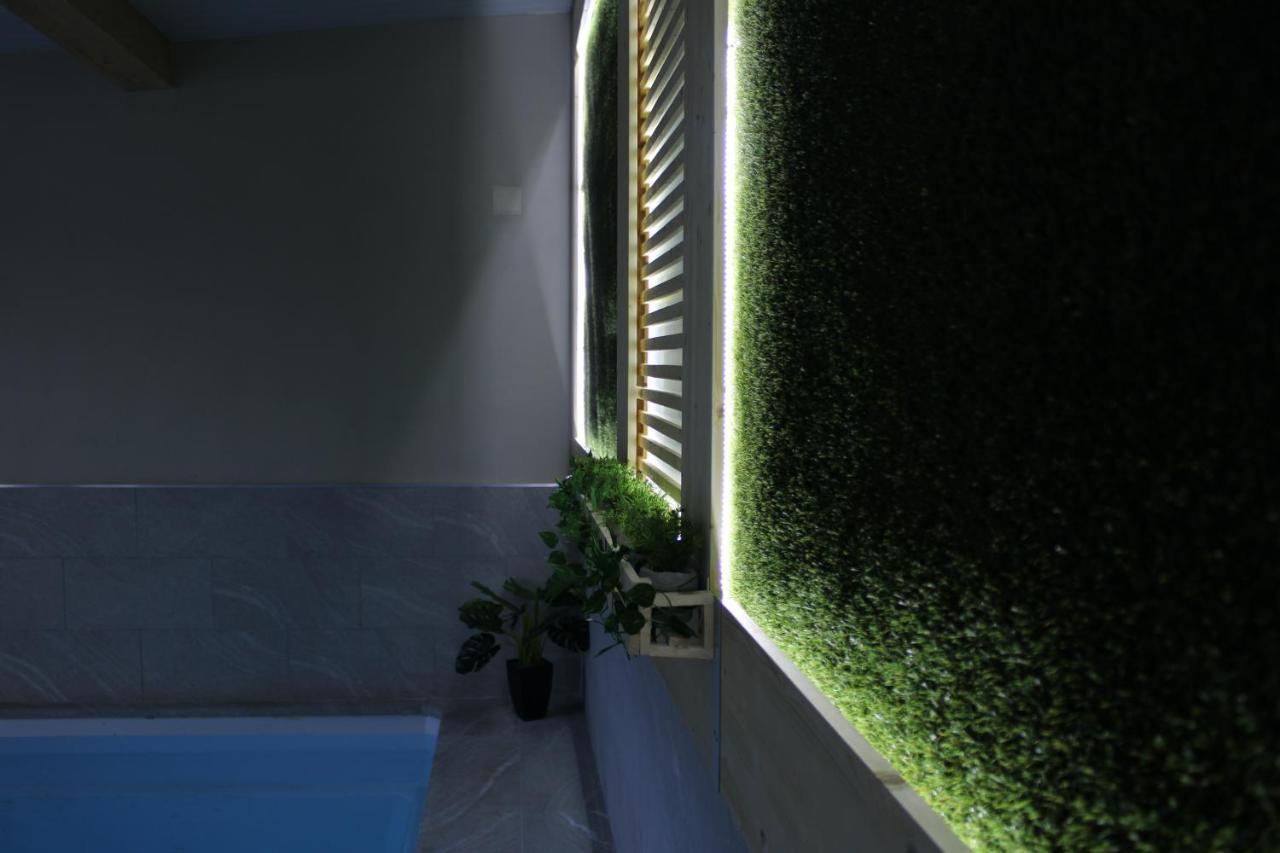 Can Musiquem Amb Piscina Les Planes de Hostoles Bagian luar foto